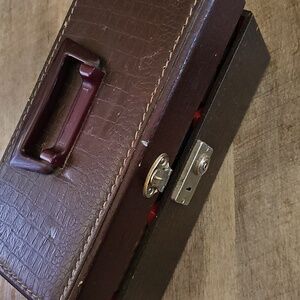 Vintage Locking 8 Track with Cassettes